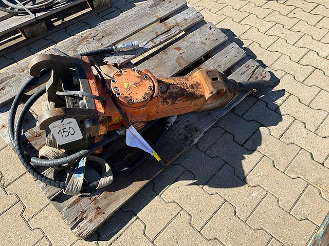 2021 epiroc sb152 hydraulische breekhamer - afbeelding 1 van  8