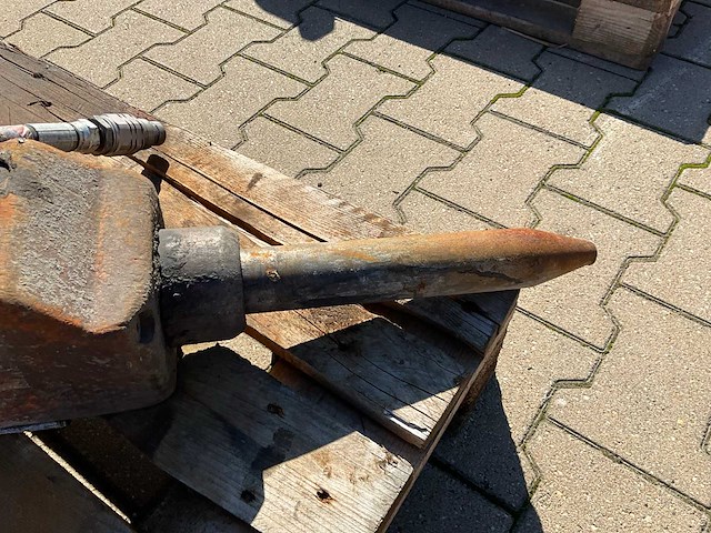 2021 epiroc sb152 hydraulische breekhamer - afbeelding 5 van  6