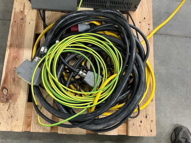 2021 fanuc system r-30ib-plus industriële robot - afbeelding 14 van  14