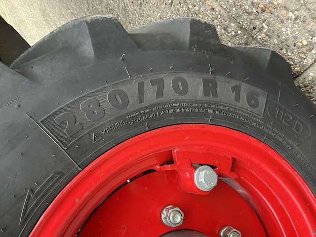 2021 fendt 210v vario profi smalspoor- en compacttractor - afbeelding 3 van  26