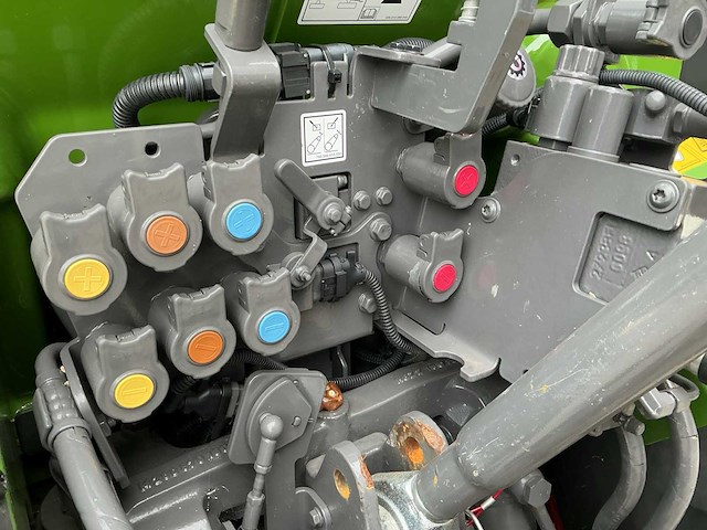 2021 fendt 210v vario profi smalspoor- en compacttractor - afbeelding 7 van  26