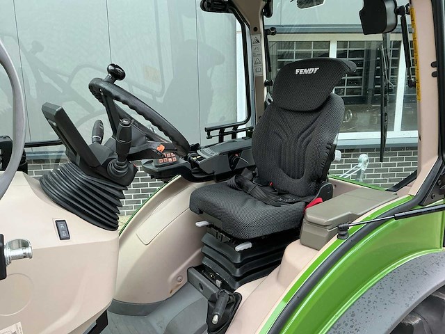 2021 fendt 210v vario profi smalspoor- en compacttractor - afbeelding 15 van  26