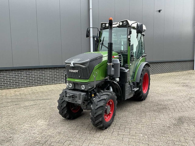 2021 fendt 210v vario profi smalspoor- en compacttractor - afbeelding 12 van  26