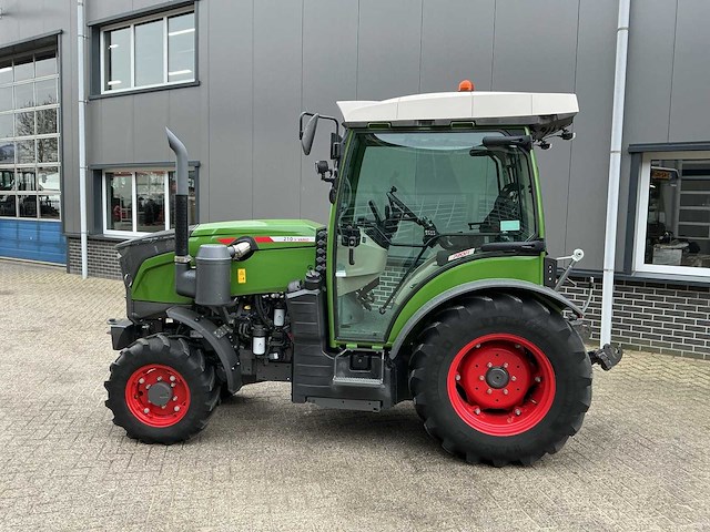 2021 fendt 210v vario profi smalspoor- en compacttractor - afbeelding 25 van  26