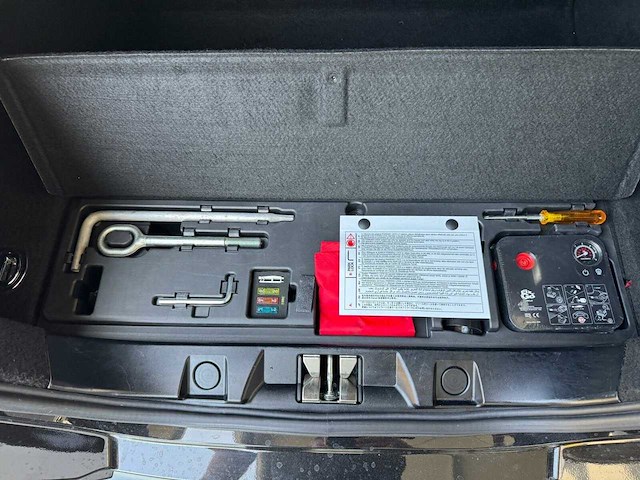 2021 ferrari roma | italian luxury grand tourer - afbeelding 37 van  61