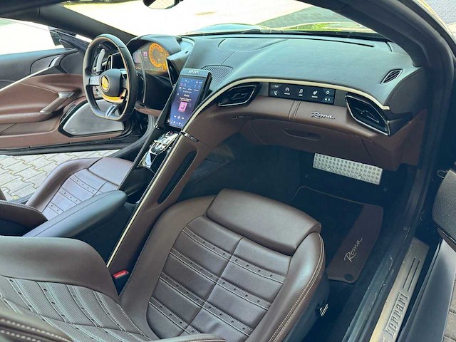 2021 ferrari roma | italian luxury grand tourer - afbeelding 38 van  61