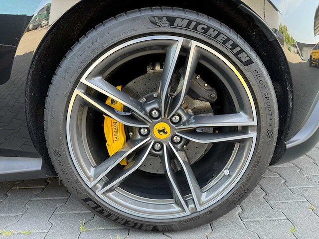 2021 ferrari roma | italian luxury grand tourer - afbeelding 41 van  61