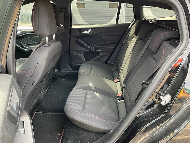 2021 ford focus wagon 1.0 st line ecoboost hybrid personenauto r-001-ts - afbeelding 30 van  43