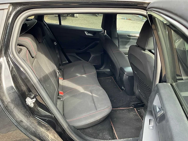2021 ford focus wagon 1.0 st line ecoboost hybrid personenauto r-001-ts - afbeelding 28 van  43