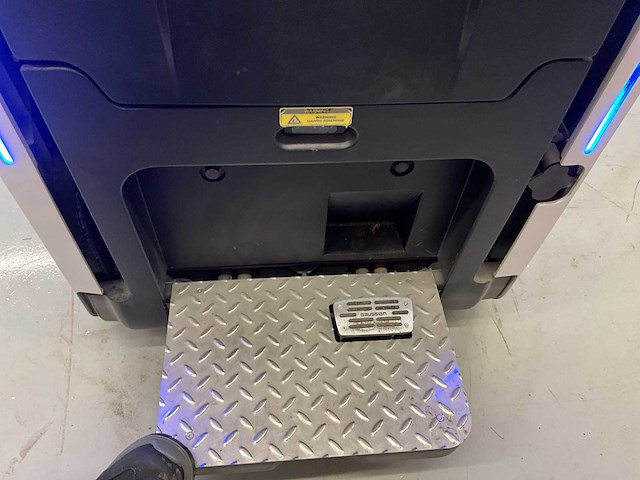 2021 gausium sweeper 111 zelfrijdende veegmachine robot - afbeelding 3 van  17