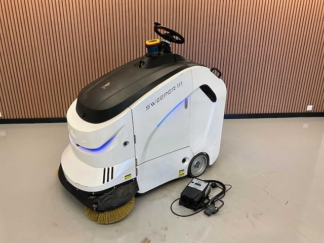 2021 gausium sweeper 111 zelfrijdende veegmachine robot - afbeelding 1 van  17