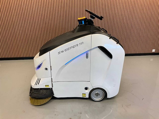 2021 gausium sweeper 111 zelfrijdende veegmachine robot - afbeelding 13 van  17
