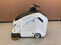 2021 gausium sweeper 111 zelfrijdende veegmachine robot - afbeelding 13 van  17