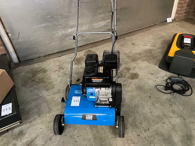 2021 hbm benzine aangedreven verticuteermachine - afbeelding 1 van  8