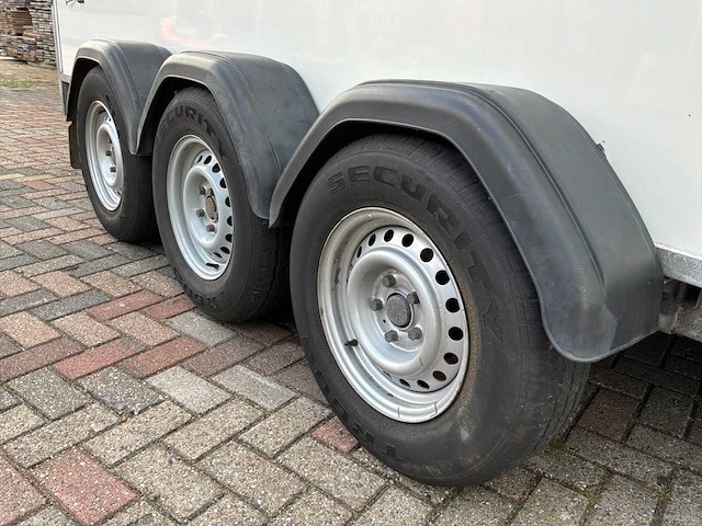 2021 henra gb35 gesloten aanhanger 465x184cm 3500kg - afbeelding 5 van  15