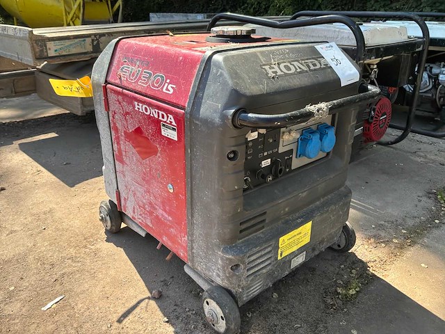 2021 honda eu30 aggregaat - afbeelding 1 van  5