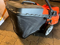 2021 husqvarna lc 141vi accu grasmaaier - afbeelding 5 van  9