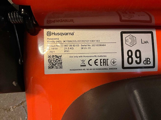 2021 husqvarna lc 141vi accu grasmaaier - afbeelding 9 van  9