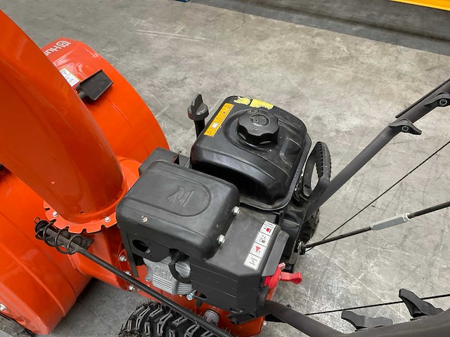 2021 husqvarna st124 sneeuwblazer - afbeelding 10 van  11