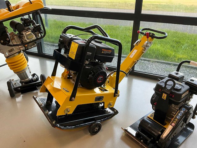 2021 hyundai cnp30 trilplaat - afbeelding 1 van  6