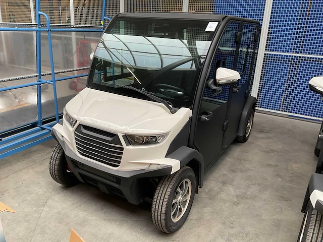 2021 italcar l4s l4s elektrische 4-persoons voertuig - afbeelding 1 van  9