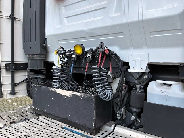 2021 iveco s-way p570 opleggertrekker (33-brn-9) - afbeelding 5 van  36