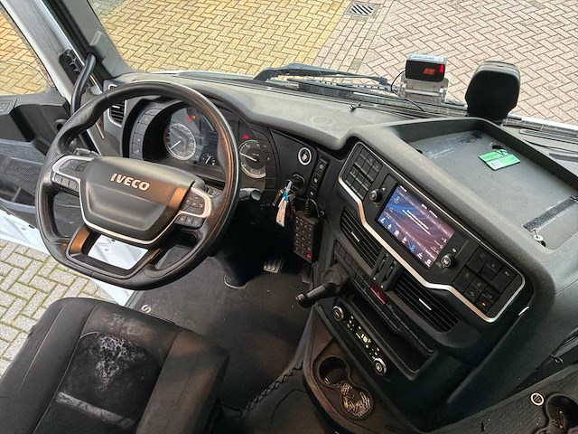 2021 iveco s-way p570 opleggertrekker (33-brn-9) - afbeelding 9 van  36