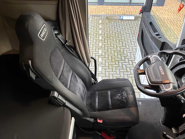 2021 iveco s-way p570 opleggertrekker (33-brn-9) - afbeelding 15 van  36