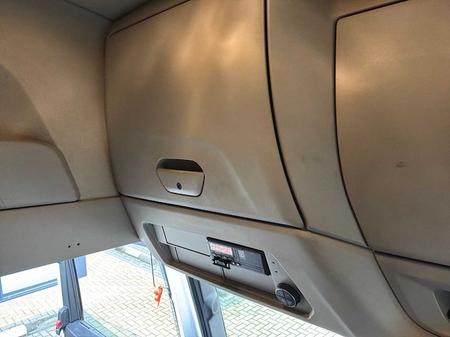 2021 iveco s-way p570 opleggertrekker (33-brn-9) - afbeelding 22 van  36