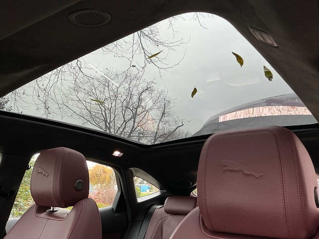 2021 jaguar e-pace phev personenauto - afbeelding 31 van  50