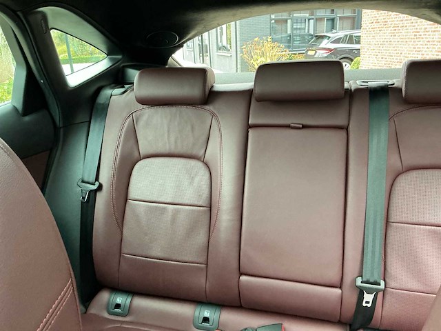 2021 jaguar e-pace phev personenauto - afbeelding 31 van  51