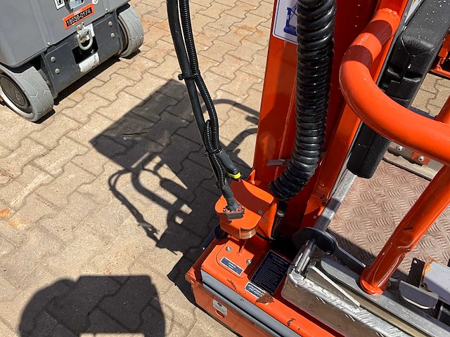 2021 jlg power towers nano sp personenlift - afbeelding 11 van  14