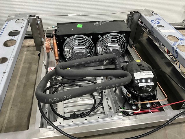 2021 jordao 21.58218 glasdeurkoekast met externe motor - afbeelding 4 van  4