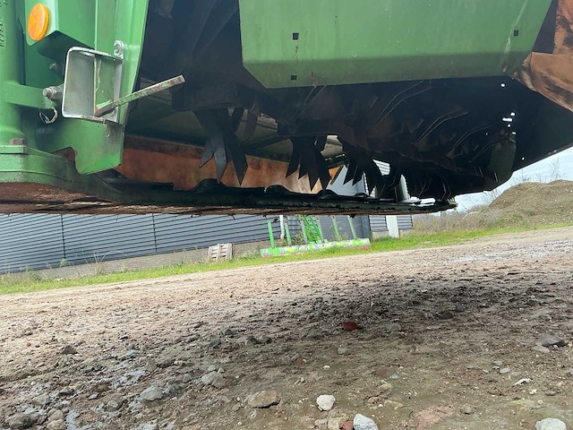 2021 krone easycut f 320 cv / easycut b 1000 cv triple maaier met maaidekken - afbeelding 26 van  53