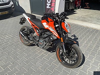 2021 ktm - 125 duke - motorcycle - afbeelding 3 van  17