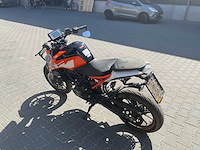 2021 ktm - 125 duke - motorcycle - afbeelding 12 van  17