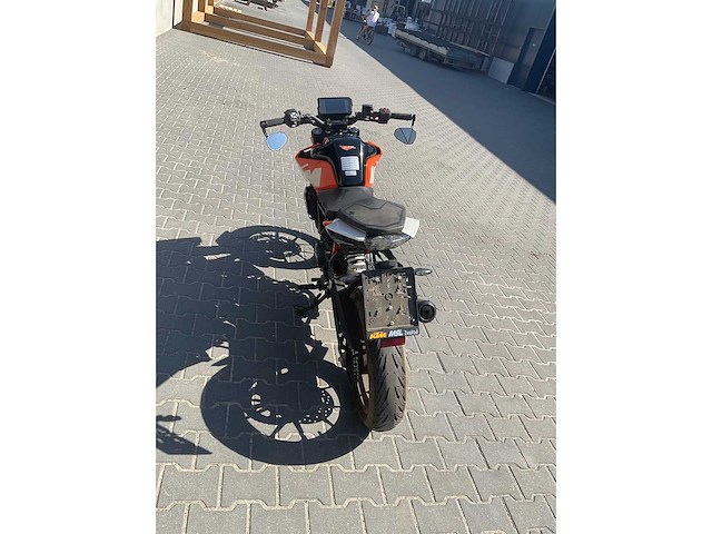 2021 ktm - 125 duke - motorcycle - afbeelding 14 van  17