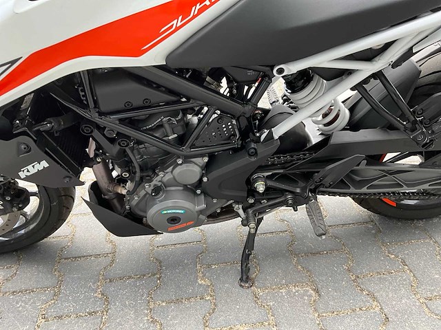 2021 ktm duke 390 motorfiets - afbeelding 2 van  14