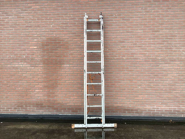 2021 layher 140.06 ladder - afbeelding 1 van  2