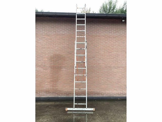 2021 layher 140.06 ladder - afbeelding 2 van  2