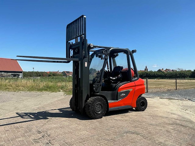 2021 linde h35t-01 vorkheftruck - afbeelding 13 van  14