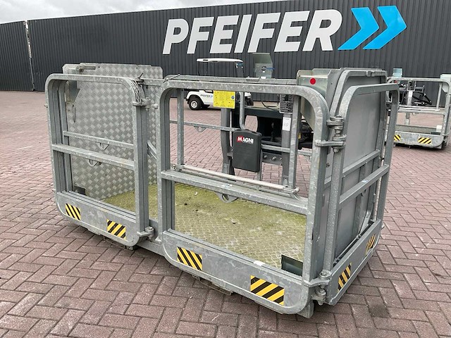 2021 magni rep 10.2-4.7u werkplatform - afbeelding 1 van  5