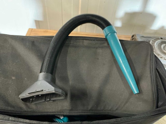 2021 makita cl121d accu stofzuiger - afbeelding 3 van  5