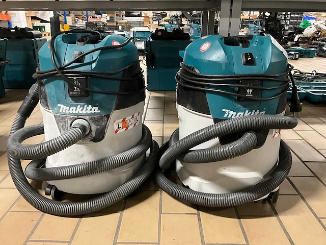 2021 makita vc2512l industriële stofzuiger (2x) - afbeelding 1 van  7