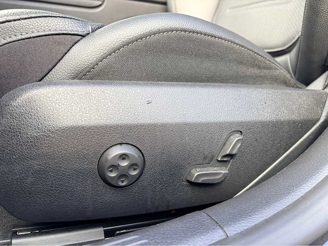 2021 mercedes-benz c-klasse amg panoramadak personenauto - afbeelding 13 van  20