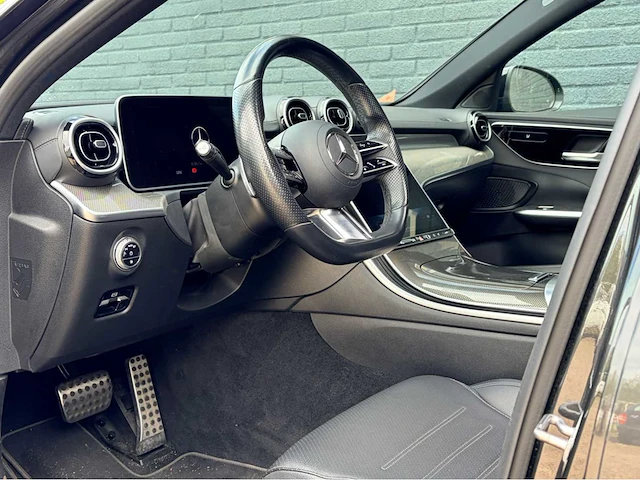 2021 mercedes-benz c-klasse amg panoramadak personenauto - afbeelding 19 van  21