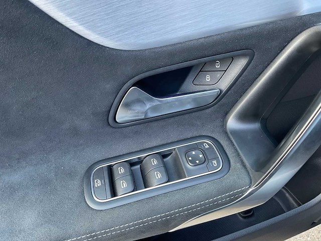 2021 mercedes-benz cla-klasse shooting brake 250e business solution amg limited personenauto - afbeelding 22 van  39