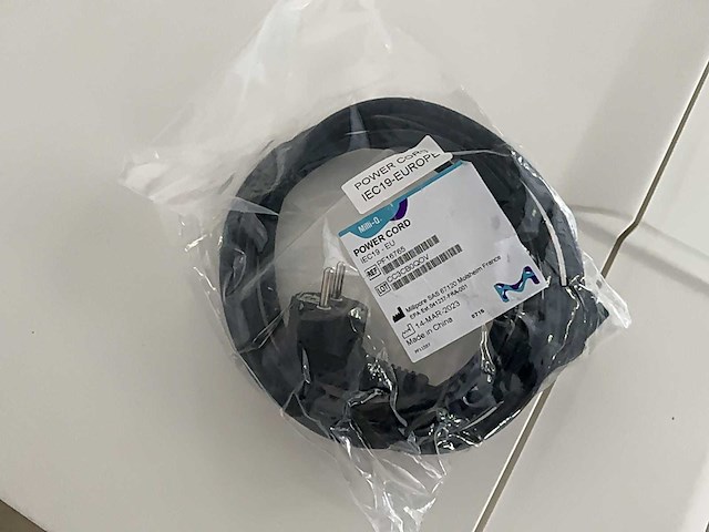 2021 milli-q hx 7080 laboratorium-grade waterzuiveringssysteem - afbeelding 3 van  13