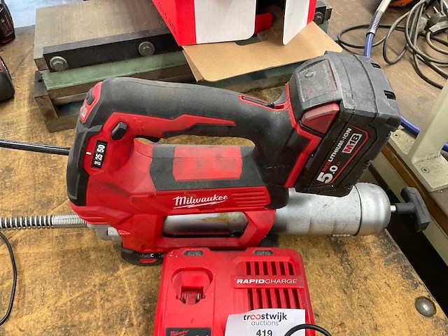 2021 milwaukee m18 gg vetspuit 18v - afbeelding 2 van  5