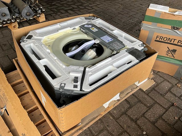2021 mutsubishi pla-m35ea plafond cassette airconditioning - afbeelding 1 van  4